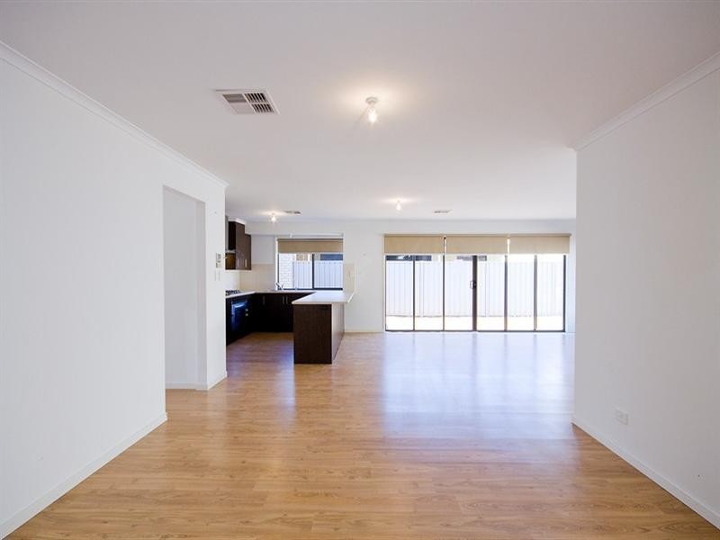 17 Golden Circuit, Parafield Gardens SA 5107