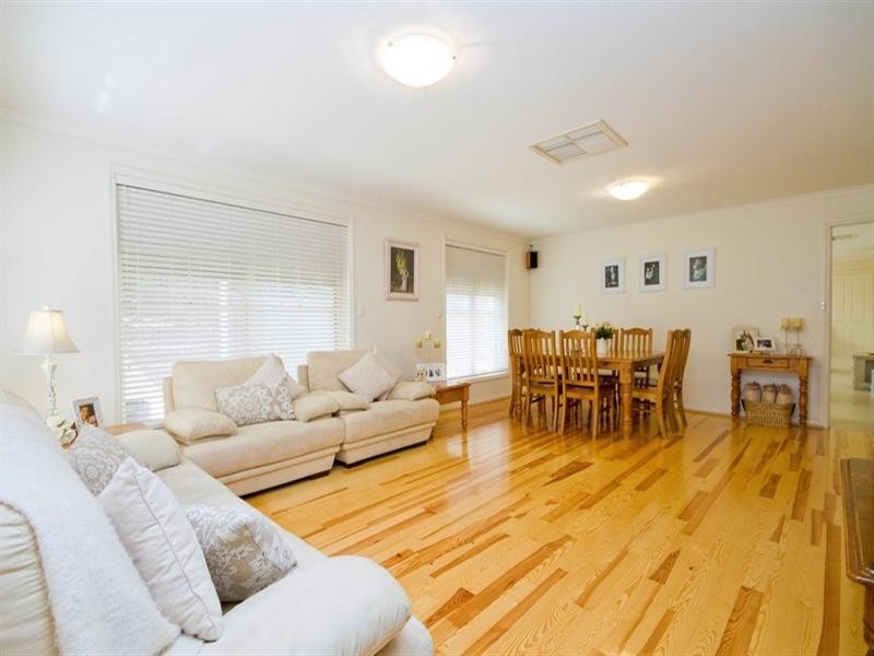 6 Stillwell Court, Greenwith SA 5125