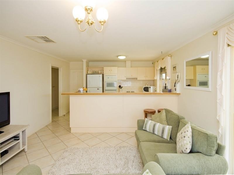 6 Stillwell Court, Greenwith SA 5125