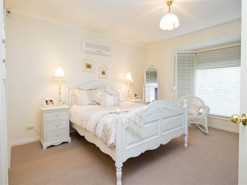 6 Stillwell Court, Greenwith SA 5125