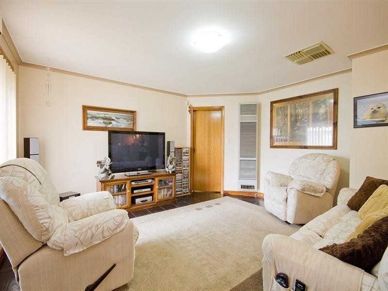 4 Claxton Way, Burton SA 5110