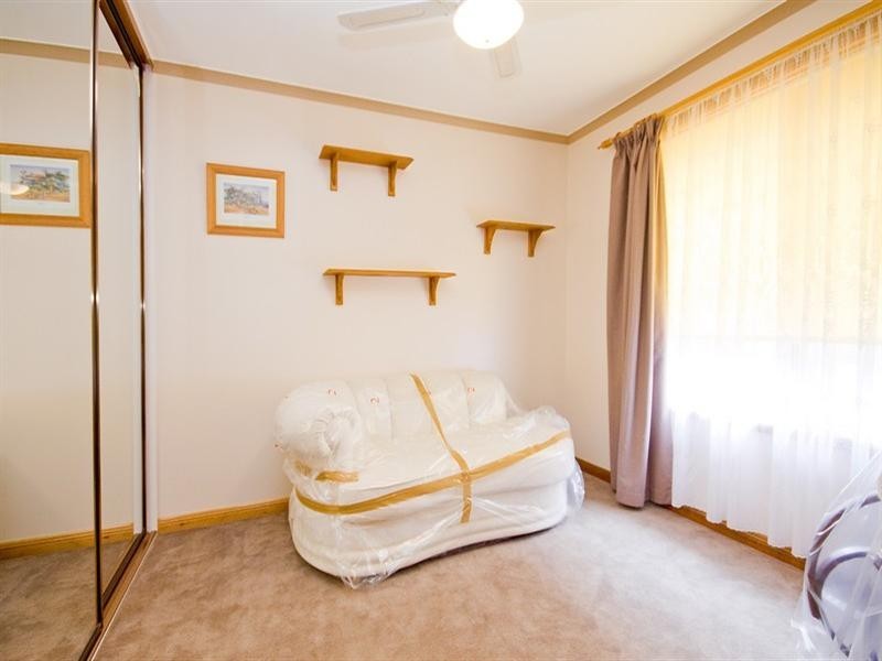 4 Claxton Way, Burton SA 5110