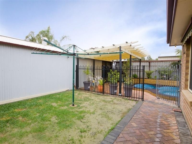 4 Claxton Way, Burton SA 5110