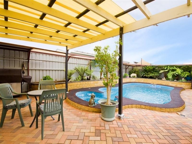 4 Claxton Way, Burton SA 5110