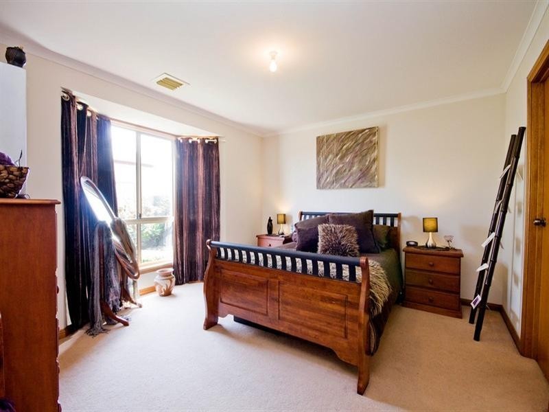 5 Ash Court, Paralowie SA 5108