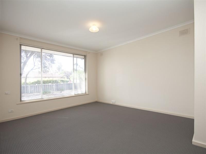 14 Mayo Crescent, Salisbury Downs SA 5108