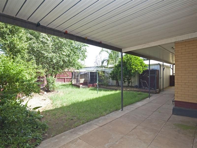 14 Mayo Crescent, Salisbury Downs SA 5108