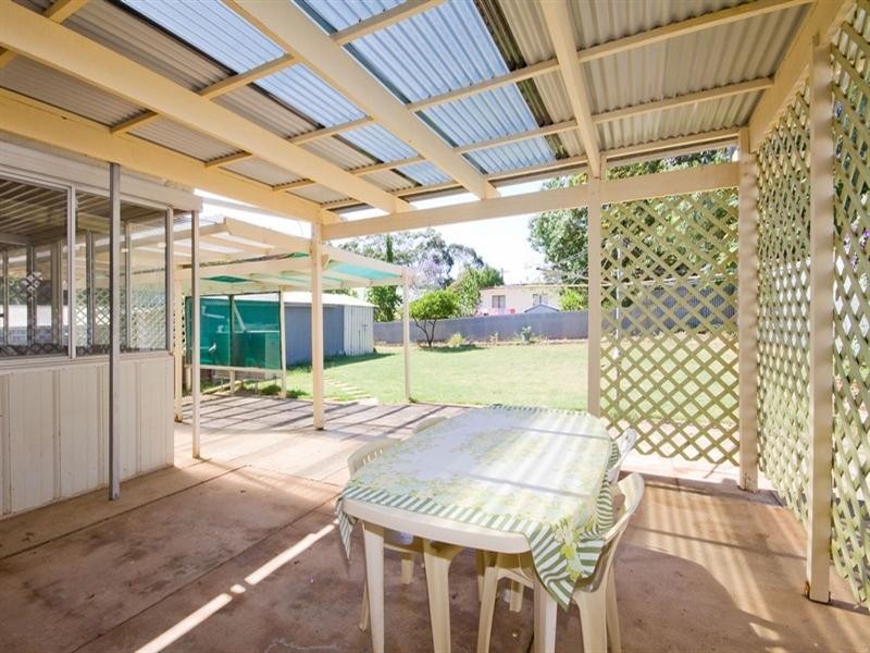 24 Myall Road, Para Hills SA 5096
