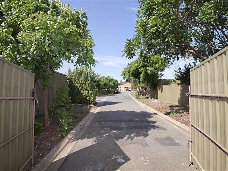 55 President Avenue, Andrews Farm SA 5114