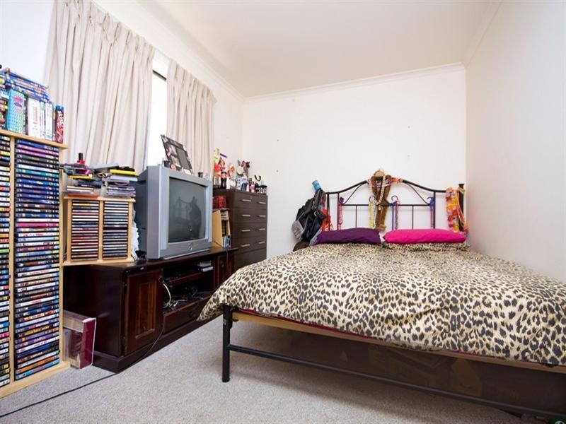 12 Moulds Crescent, Smithfield SA 5114