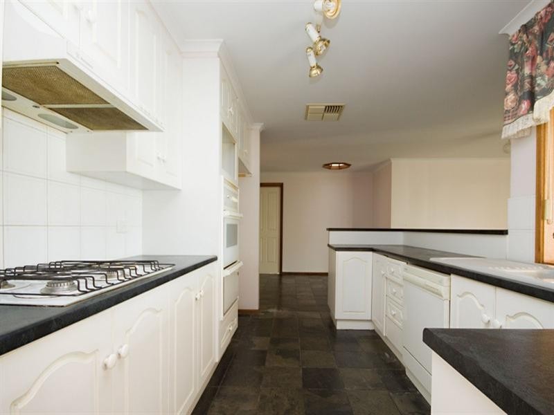 13 Norway Avenue, Hillbank SA 5112