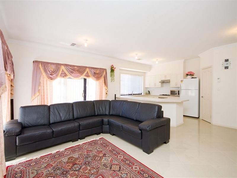 4 Carmine Court, Parafield Gardens SA 5107