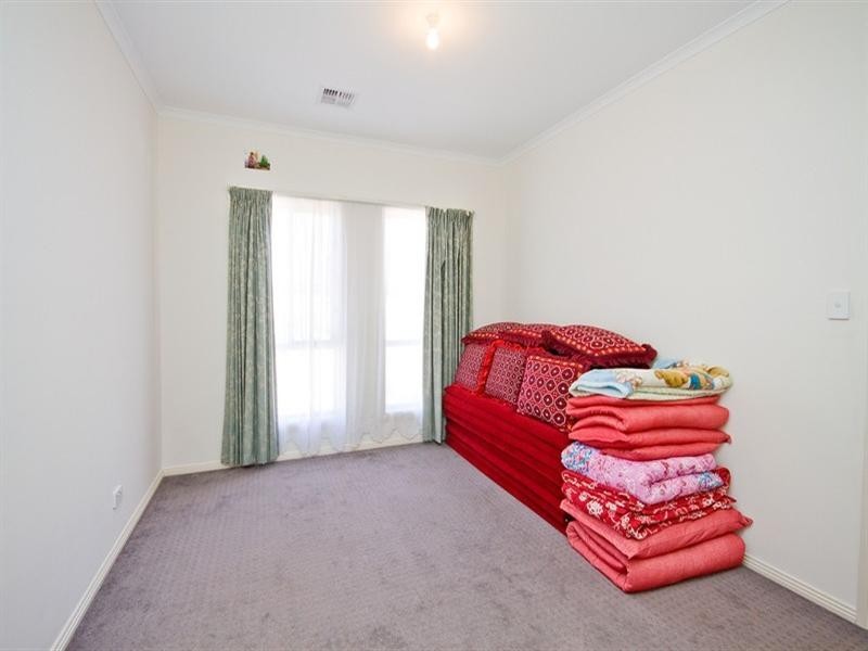 4 Carmine Court, Parafield Gardens SA 5107