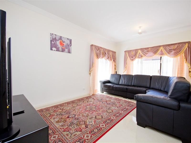 4 Carmine Court, Parafield Gardens SA 5107