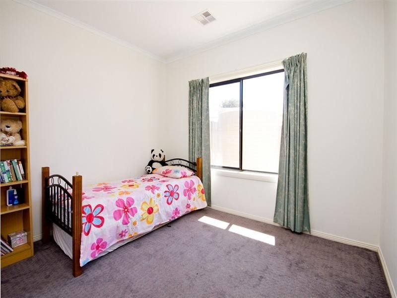 4 Carmine Court, Parafield Gardens SA 5107