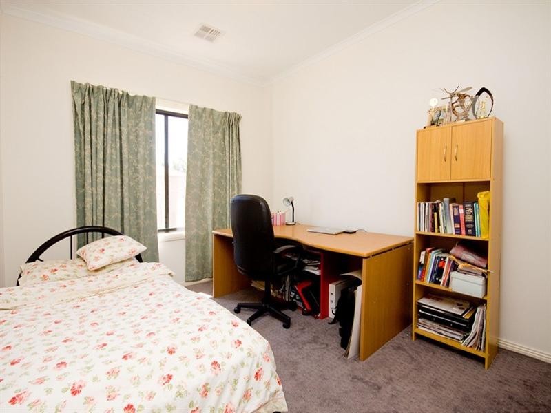 4 Carmine Court, Parafield Gardens SA 5107