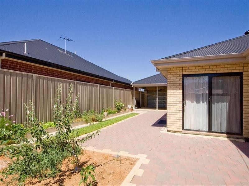 4 Carmine Court, Parafield Gardens SA 5107