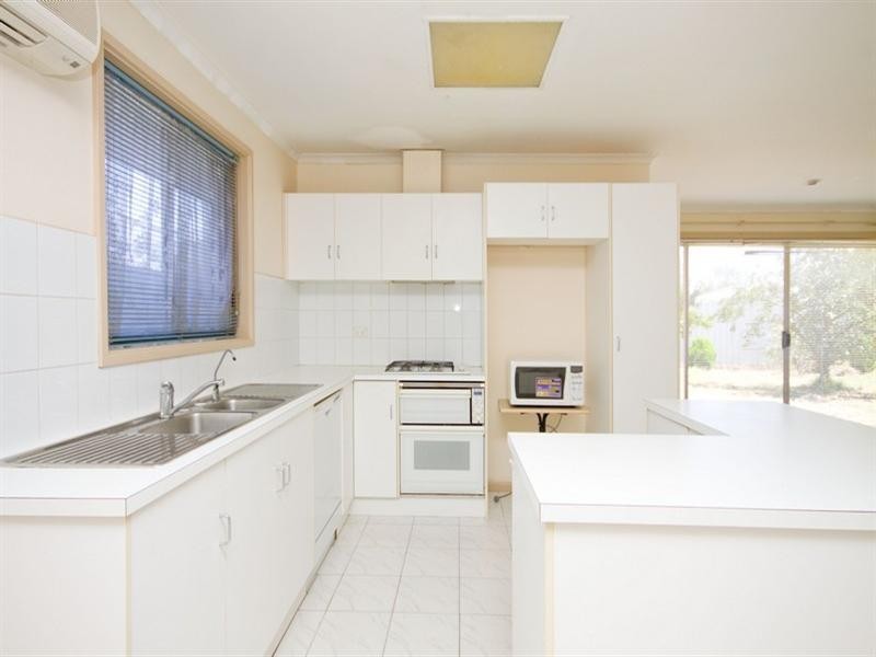 12 Dash Avenue, Burton SA 5110