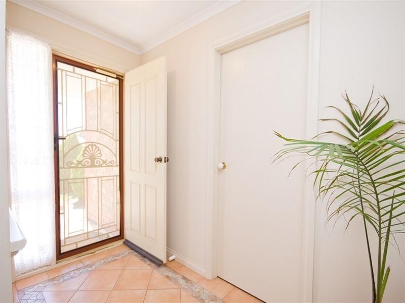 33 Radiata Grove, Salisbury Heights SA 5109