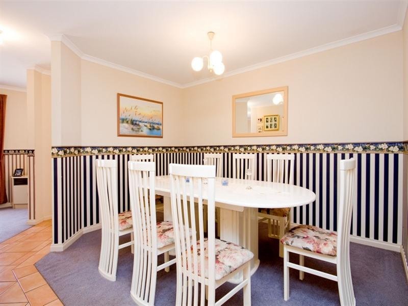 33 Radiata Grove, Salisbury Heights SA 5109