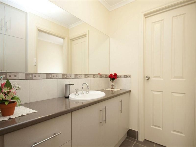 46 Janine Drive, Burton SA 5110