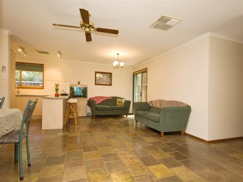 2 Shackleton Court, Greenwith SA 5125