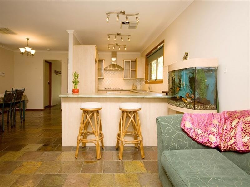 2 Shackleton Court, Greenwith SA 5125