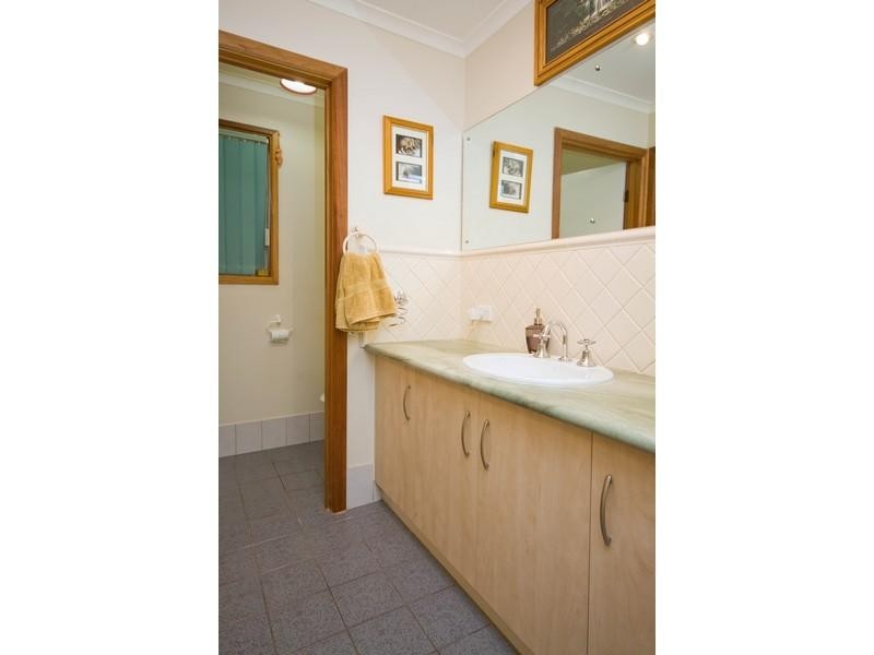 2 Shackleton Court, Greenwith SA 5125