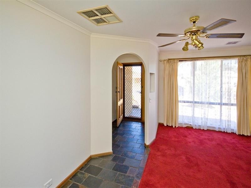 8 Redford Court, Paralowie SA 5108