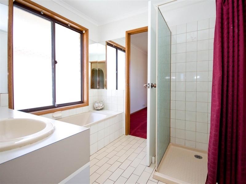 8 Redford Court, Paralowie SA 5108