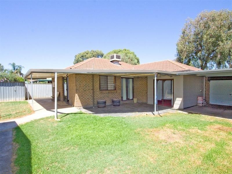 8 Redford Court, Paralowie SA 5108