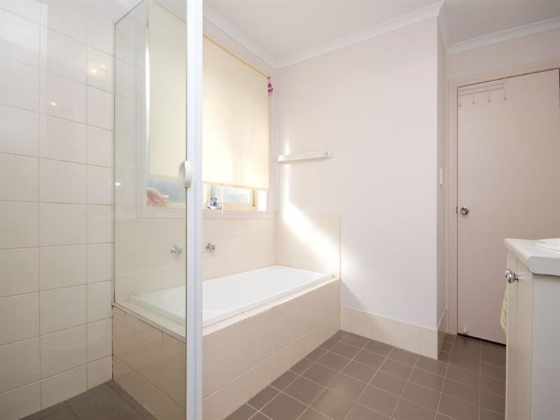2/77 Kings Road, Salisbury Downs SA 5108