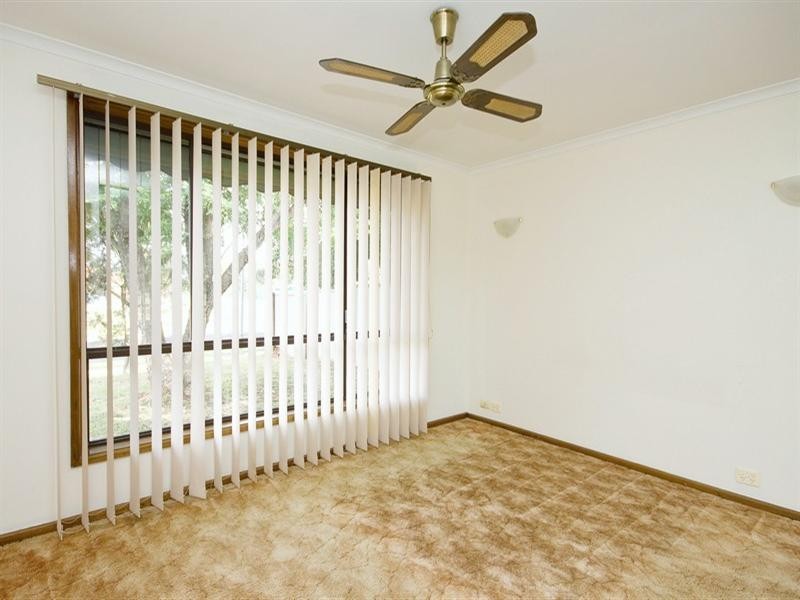 4 Iveleary Avenue, Salisbury East SA 5109