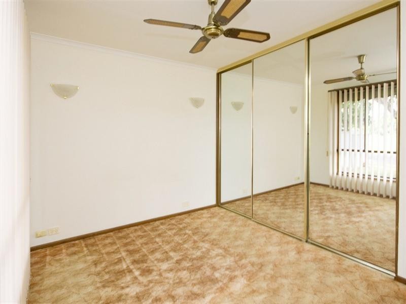 4 Iveleary Avenue, Salisbury East SA 5109