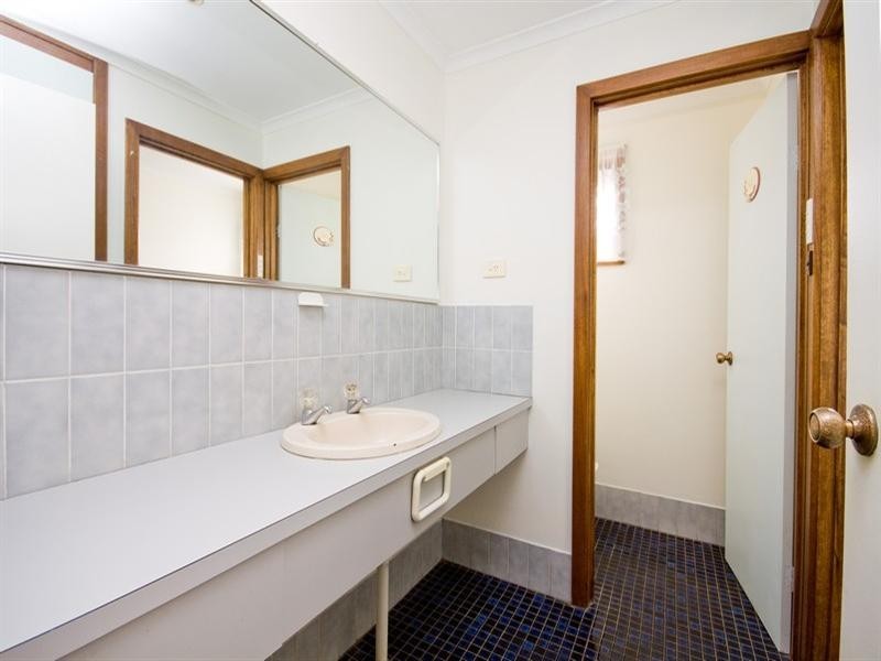 4 Iveleary Avenue, Salisbury East SA 5109