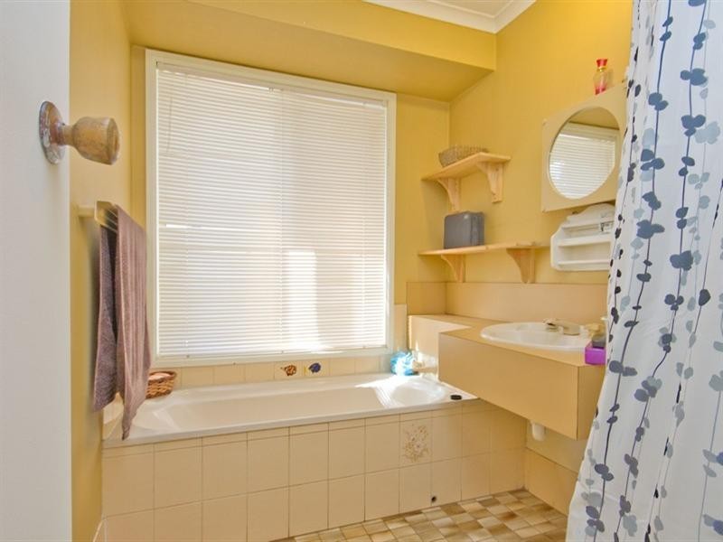 13 McInnis Avenue, Burton SA 5110