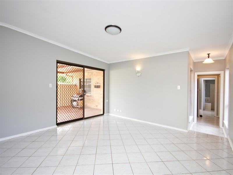 29 Cynthia Street, Para Hills SA 5096