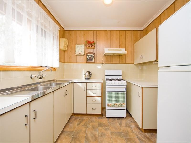 42 Piper Street, Parafield Gardens SA 5107