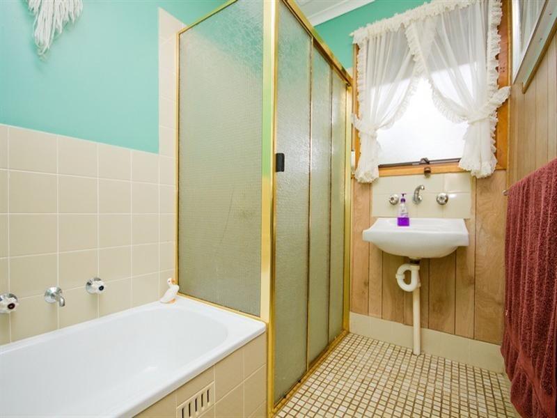 42 Piper Street, Parafield Gardens SA 5107