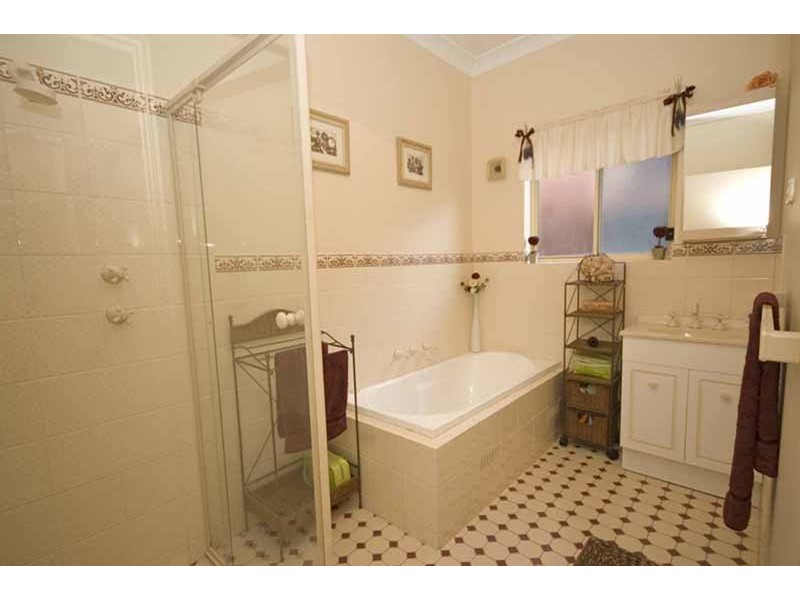 9 Heath Street, Birkenhead SA 5015