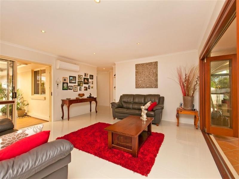 11 Keel Street, Birkdale QLD 4159