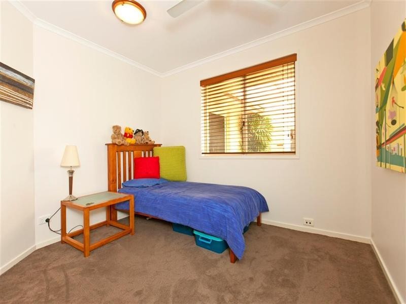 11 Keel Street, Birkdale QLD 4159