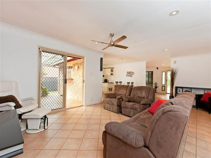 10 Montgomery Drive, Wellington Point QLD 4160