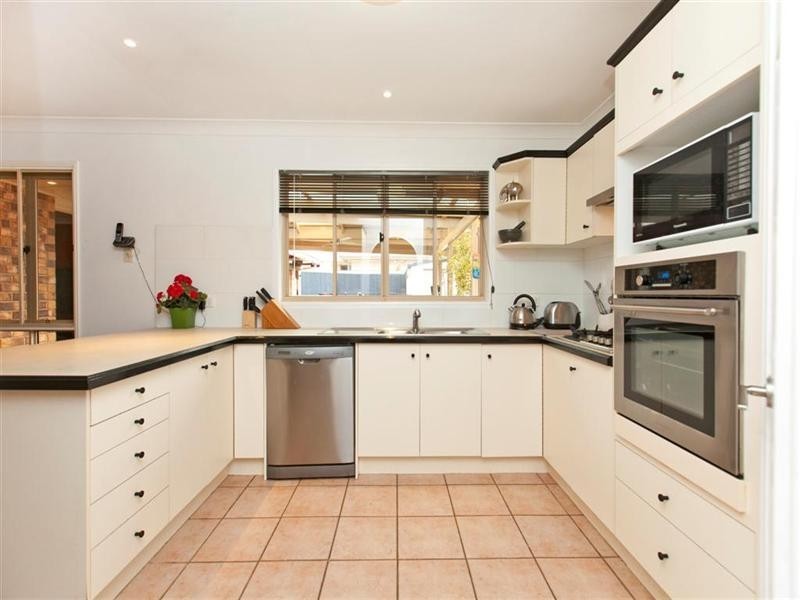 10 Montgomery Drive, Wellington Point QLD 4160