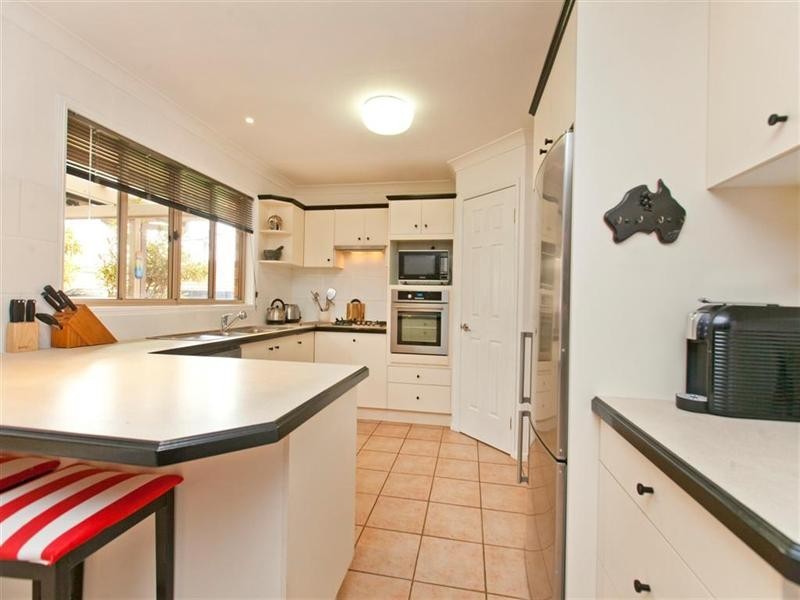 10 Montgomery Drive, Wellington Point QLD 4160