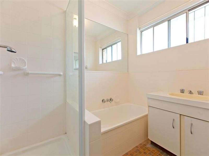 16 Oaklands Street, Alexandra Hills QLD 4161