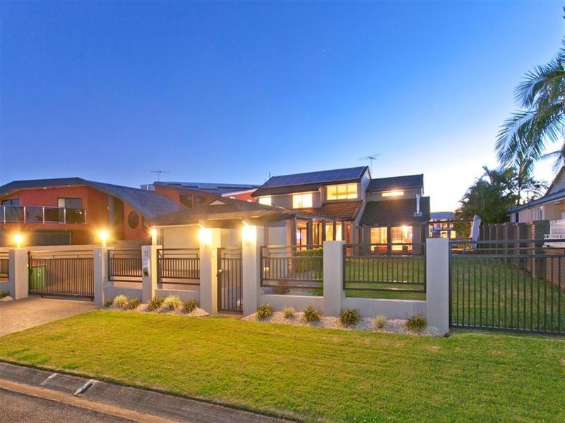 11 Mako Avenue, Birkdale QLD 4159