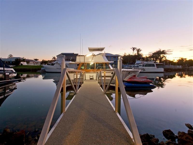 11 Mako Avenue, Birkdale QLD 4159