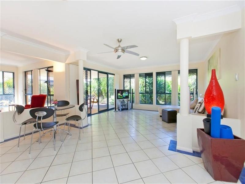 3 SCHONROCK Street, Wellington Point QLD 4160