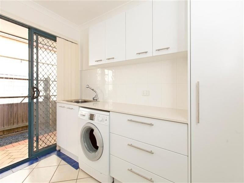 3 SCHONROCK Street, Wellington Point QLD 4160